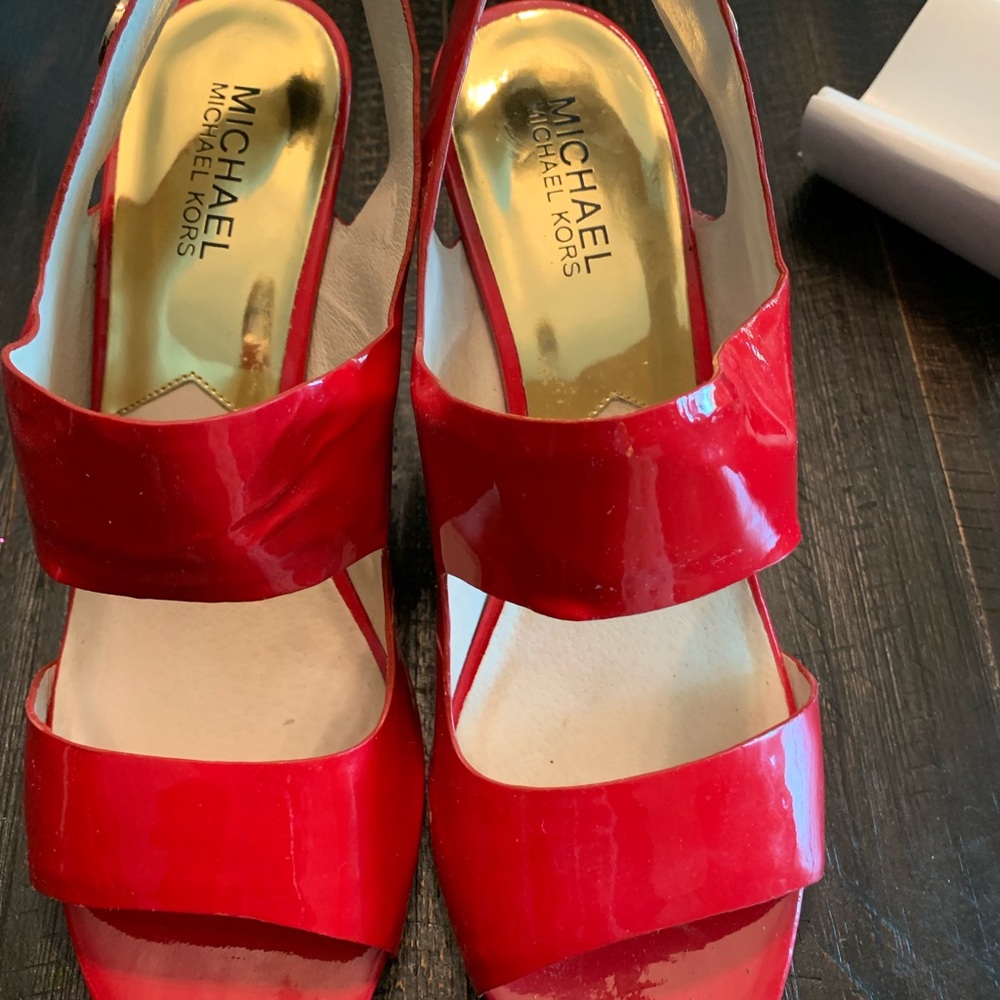 Micheal Kors Red Patent Leather Heels in VGUC